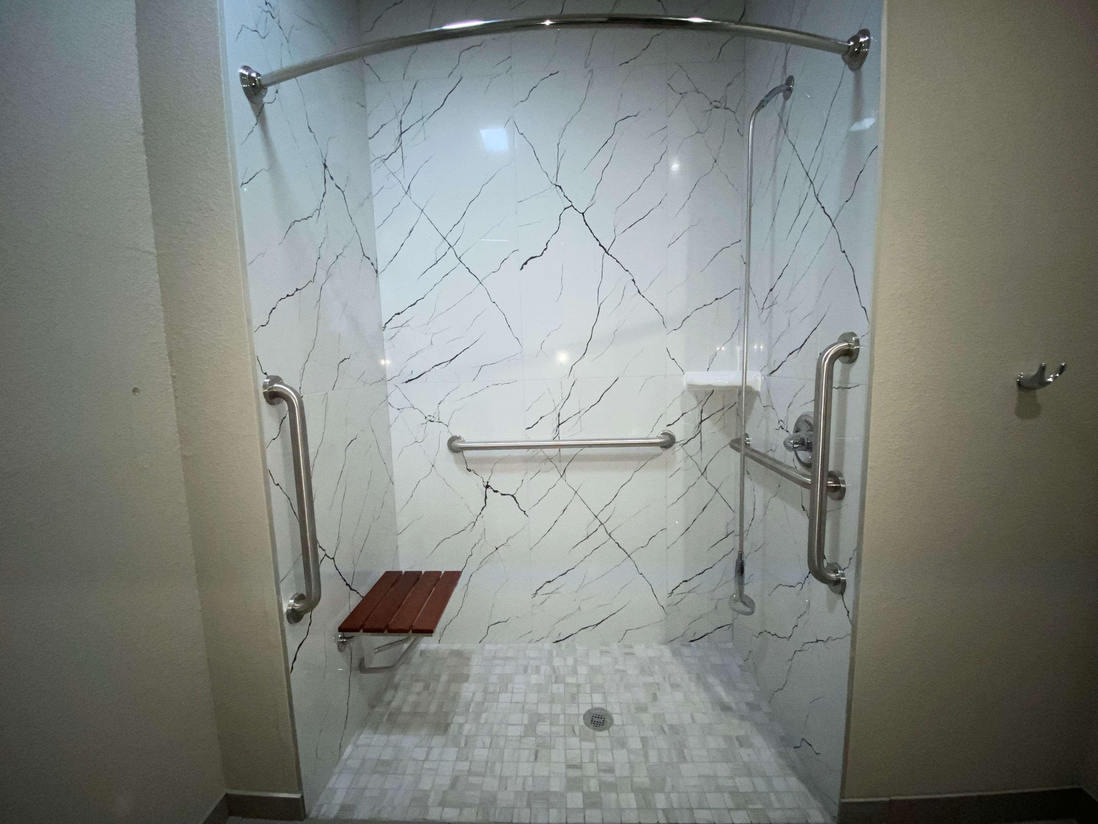 Surestay Plus Hotel By Best Western Ada Extérieur photo