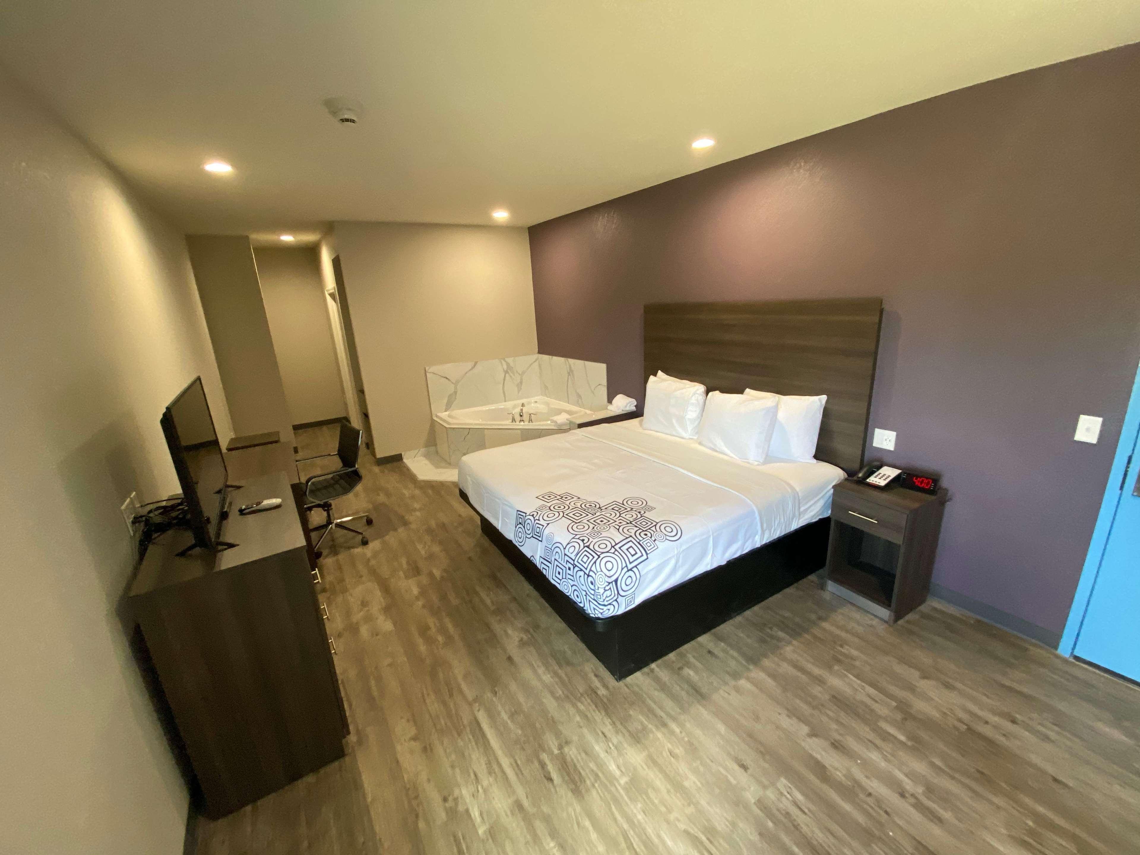 Surestay Plus Hotel By Best Western Ada Extérieur photo