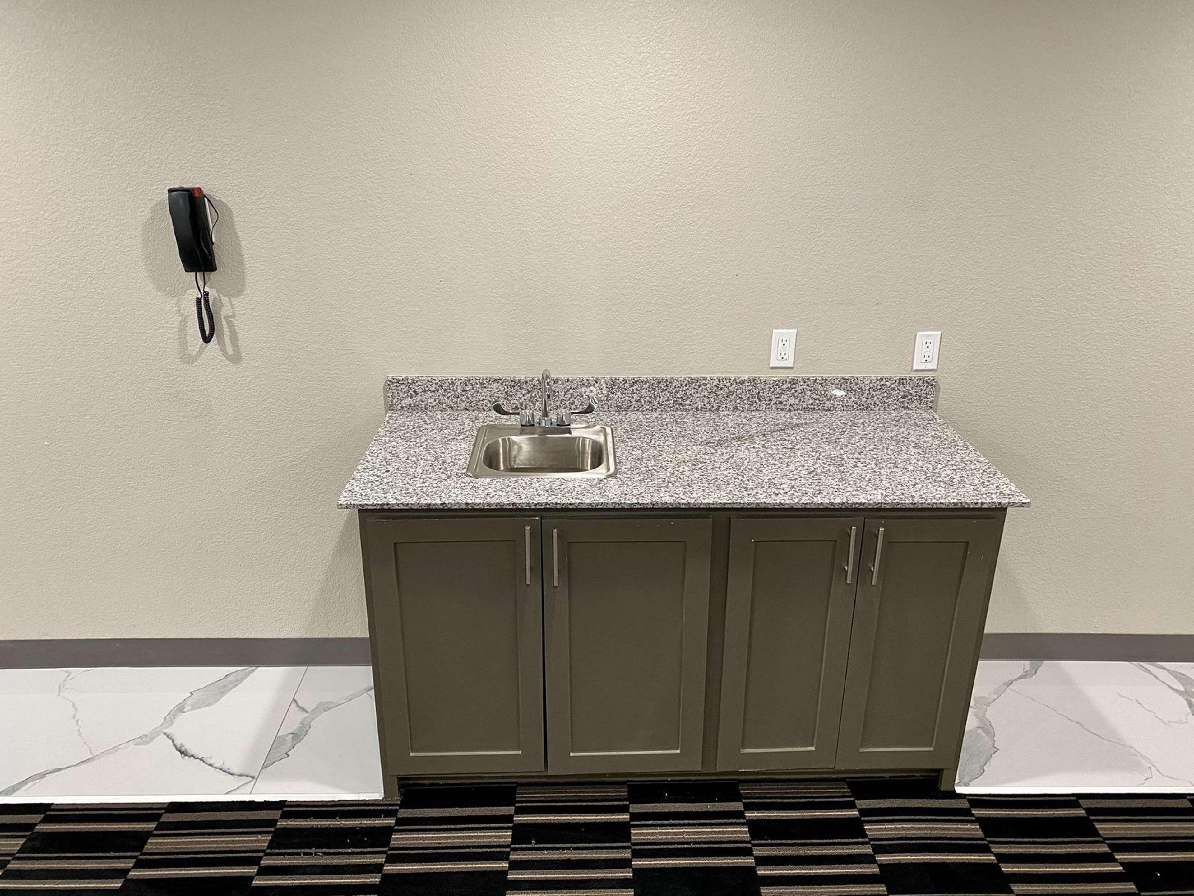 Surestay Plus Hotel By Best Western Ada Extérieur photo